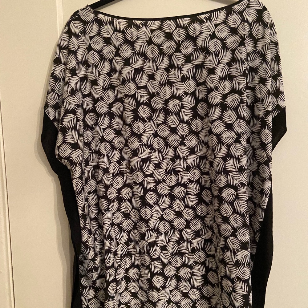 Michael Kors black and white blouse XL designer top B&W New with Tags never worn